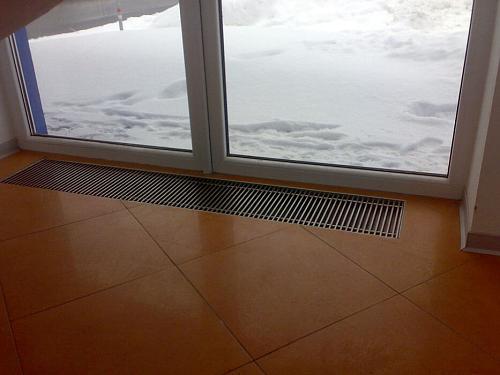 Varmann Qtherm ECO 225-90-1600 Внутрипольный конвектор с принудительной конвекцией