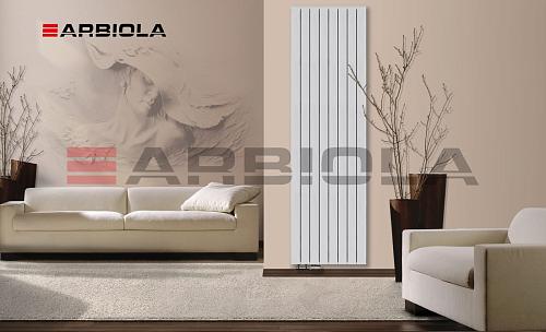 Arbiola Liner V 500-36-35 секции цветной вертикальный радиатор c нижним подключением
